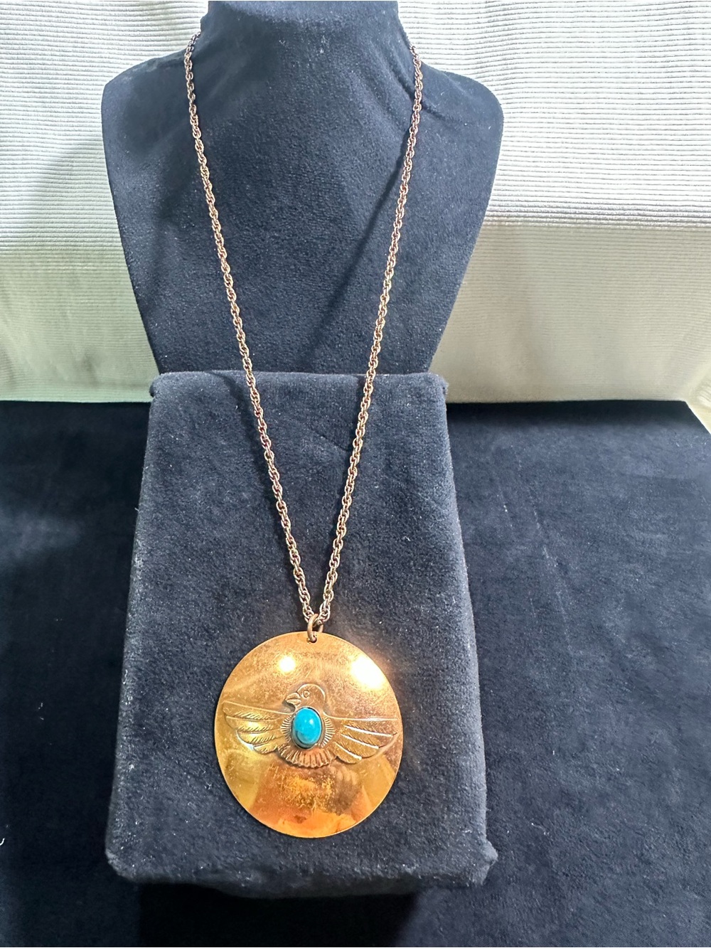 Vtg: Genuine Copper Turquoise Cabochon Eagle Pendant Necklace - Picture 3 of 10